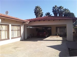 4 Bed House in Arcon Park