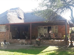 3 Bed House in Kameelfontein and surrounds