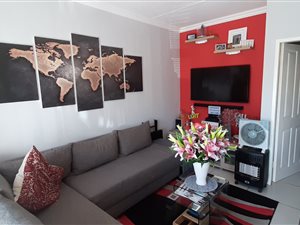 1 Bed Apartment in Rooihuiskraal North
