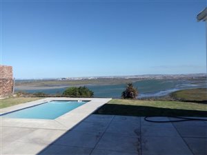 3 Bedroom House in Bluewater Bay