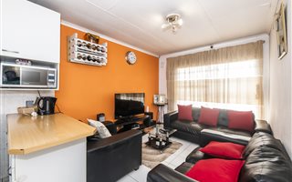 2 Bedroom Apartment in Linmeyer