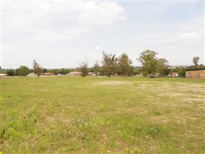 5055 m² Land available in Ncandu Park
