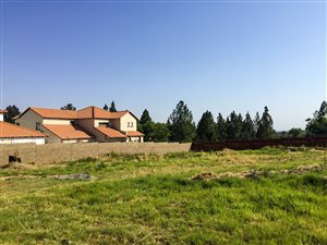 1063 m² Land available in Kameeldrift East