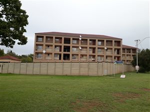 2 Bed Apartment in Three Rivers