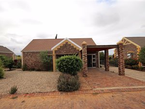 2 Bed House in Oudtshoorn
