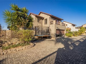 4 Bed House in Barbeque Downs