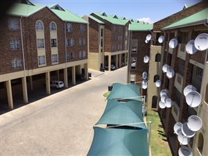 1 Bedroom Apartment in Halfway House