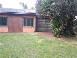 3 Bed House in Edelweiss