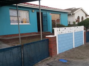 3 Bed House in Charlesville