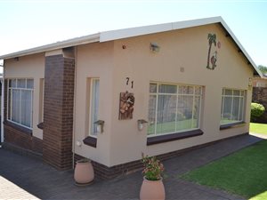 3 Bed House in Florida North