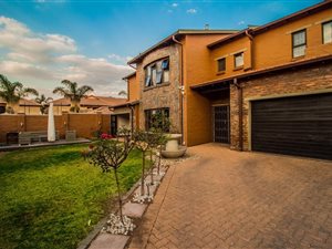 3 Bed Cluster in Rynfield