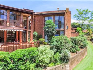 3 Bed Townhouse in Oak Park