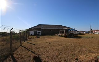 Commercial space in Dana Bay