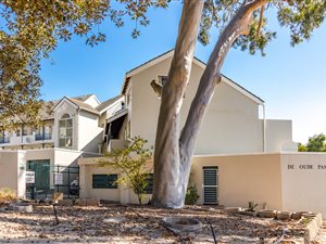 1 Bed Apartment in Durbanville