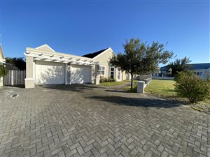 3 Bed House in Zevenzicht