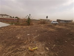 320 m² Land available in Tembisa
