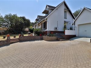 5 Bed House in Mulbarton
