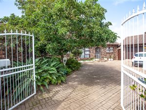 3 Bedroom Townhouse in Greenacres