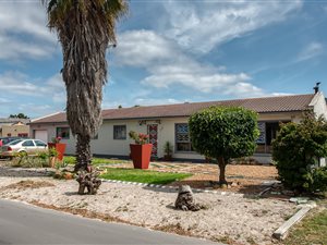 4 Bed House in Rustdal