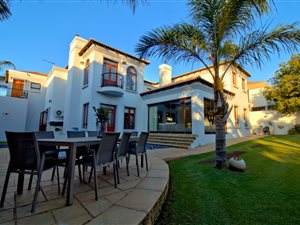 5 Bed House in Ruimsig Country Estate