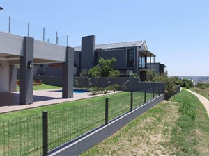 5 Bed House in Waterfall Country Estate