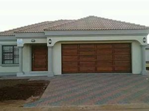3 Bed Townhouse in Klerksoord