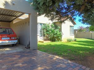 3 Bed House in Bromhof