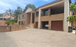 3 Bedroom House in Magalieskruin