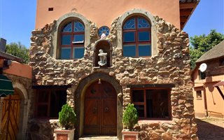 1 Bedroom Apartment in Orchards