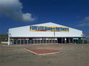 2755 m² Retail Space in Kokstad