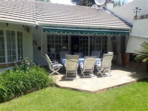 2 Bed House in Parktown North