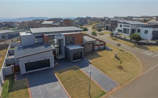 4 Bedroom House in Copperleaf