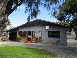 180 m² Commercial space in Gansbaai and surrounds