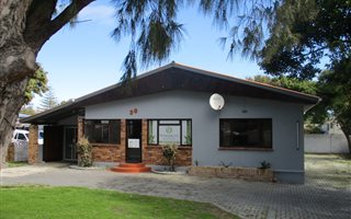 180 m² Commercial space in Gansbaai and surrounds