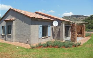 3 Bedroom House in Broederstroom