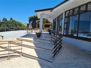 Retail space in Shelly Beach
