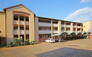 2 Bedroom Apartment in Halfway Gardens