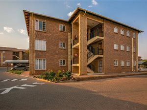 3 Bed Apartment in Glen Lauriston