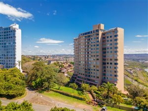 3 Bed Apartment in Morningside