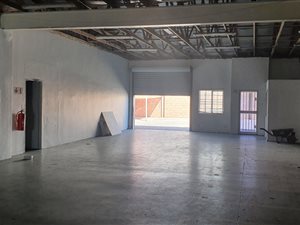 200 m² Commercial space in Walmer