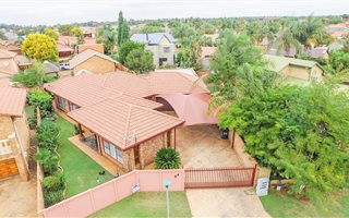 3 Bedroom House in Wierda Glen