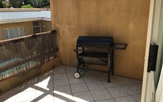 2 Bedroom Apartment in Roodekrans