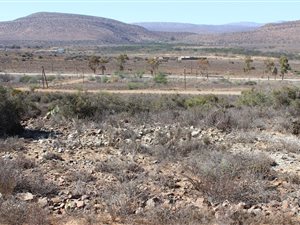 1285 m² Land available in Willowmore