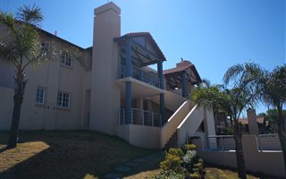 2 Bedroom Simplex in Erasmuskloof