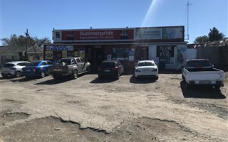 377 m² Commercial space in Summerpride