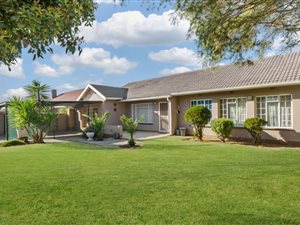 4 Bed House in Witkoppie Ridge