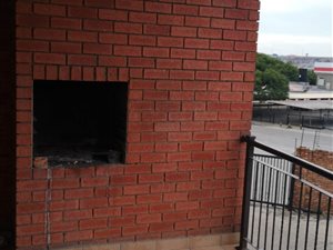 2 Bed Apartment in Halfway House