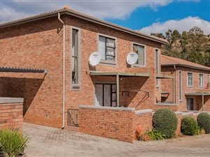 2 Bed Townhouse in Helderkruin