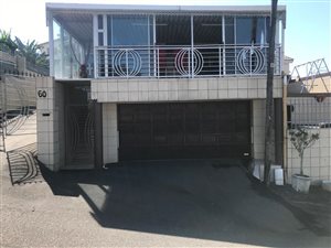 5 Bed House in Arena Park