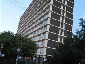 2 Bed Flat in Weavind Park